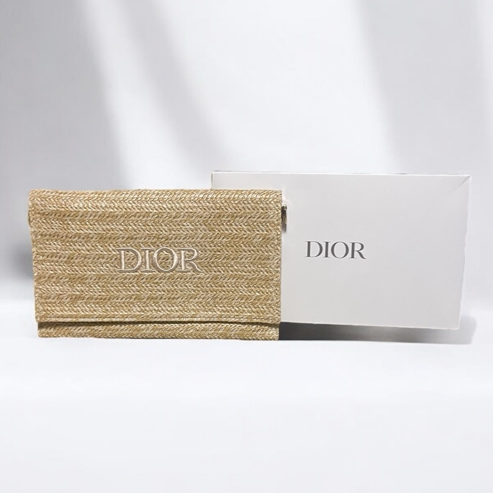NEW in Box Dior VIP Rafia Clutch with Gold Crossbody Strap - Picture 2 of 8